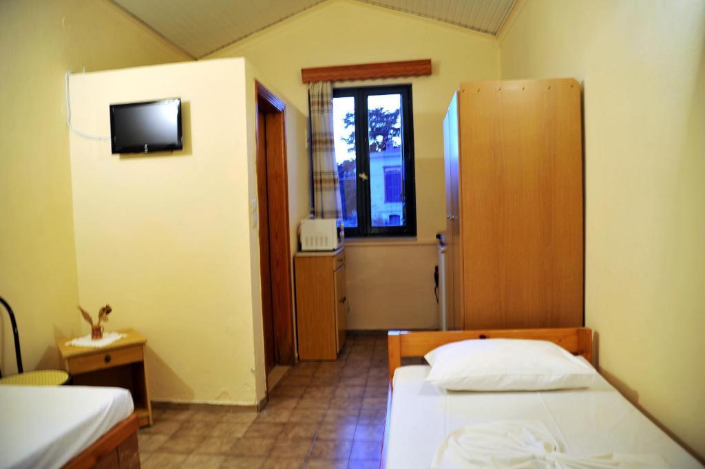 Topakas House Kampochora  Room photo